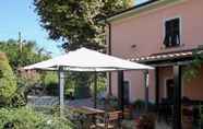 Lainnya 2 Holiday Home in Canossa With Swimming Pool, Garden, Barbecue