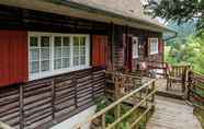 อื่นๆ 4 Tranquil Holiday Home in Reinerzau With Terrace and Garden