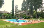 Others 7 Majestic Farmhouse in San Casciano Val di Pesa With Barbecue