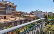 Others 3 Modern Apartment in Rimini With Balcony