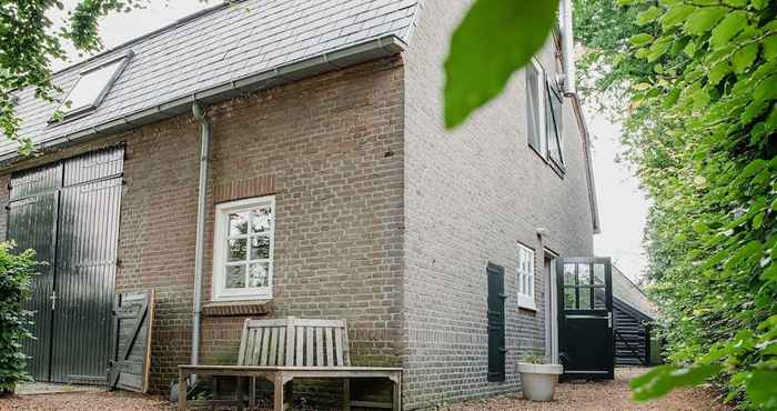 Others Vibrant Farmhouse near Forest in Heeze-Leende