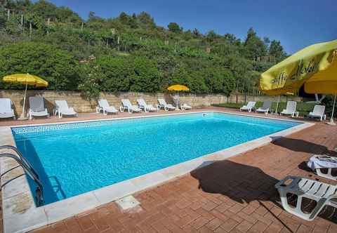 Others Cozy Farmhouse in Paciano With Swimming Pool