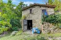 Others Small Cottage With a 17th Century Hydraulic Mill