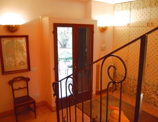 Others 2 Villa in Capriolo With Patio, Courtyard, Garden, Parking