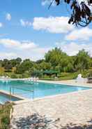 Imej utama Country Farmhouse in Montemor-o-novo With Swimming Pool