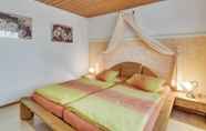 Lainnya 5 Comfortable Apartment in Pfaffenwinkel in Upper Bavaria With Private Terrace