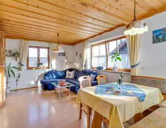 Lainnya 2 Comfortable Apartment in Pfaffenwinkel in Upper Bavaria With Private Terrace