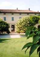 Primary image Quaint Mansion in Stagno Lombardo With Garden