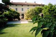 Others Quaint Mansion in Stagno Lombardo With Garden