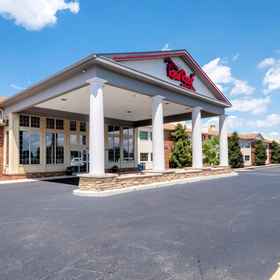 Primary image1HomeTowne Studios by Red Roof Wilmington - New Castle,白兰地酒动物园飯店