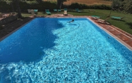 Others 4 Cozy Holiday Home in Tuscany With Swimming Pool