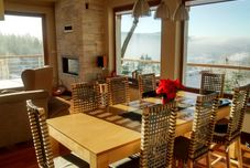 其他 Spacious Hill-view Villa