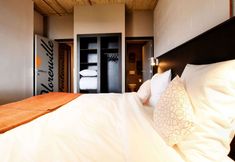 Others 5 Fancy Holiday Home in Sainte C Cile With Pool