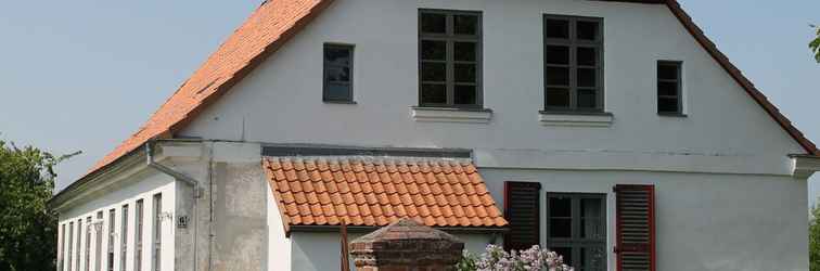 Lain-lain Charming Holiday Apartment in Steffenshagen With Terrace