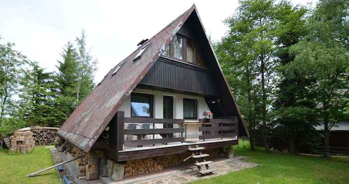 Lainnya Nice Holiday Home With Fireplace in the Ore Mountains Near the Chairlift