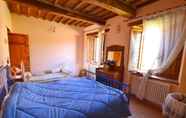 Lain-lain 4 Independent Tuscan Holiday Home With Garden and Valley Views