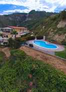 Imej utama Cosy Holiday Home in Parghelia With Terrace