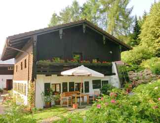 Others 2 Cosy Holiday Home in Kollnburg With Garden