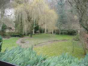 Lainnya 4 Family Holiday Home With Beautiful Garden Beside the Ourthe and the Ravel