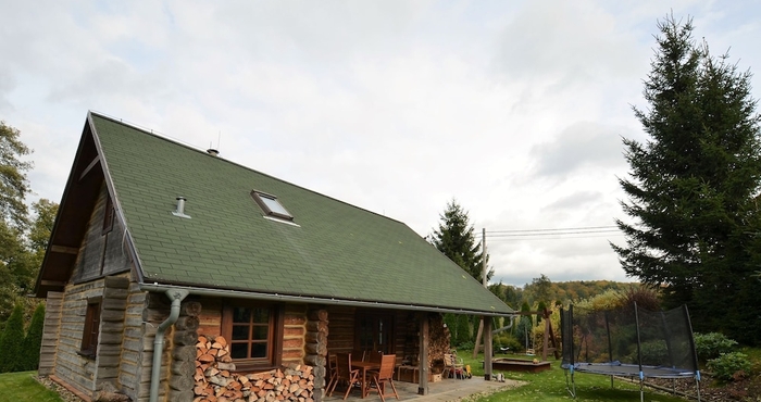 Others Scenic Holiday Home in Sluknov With Garden