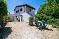 Lainnya Peaceful Holiday Home in Sellano With Pool