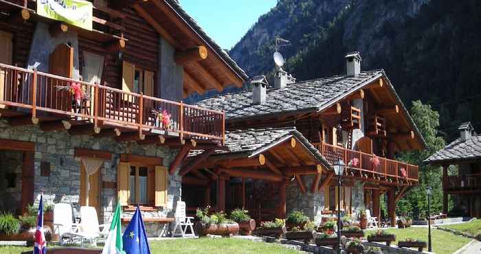 Others Stunning Apartment in Antey-saint-andre Near Ski Lift