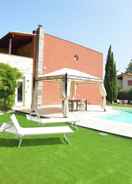 ภาพหลัก Modern Villa With Private Pool and Fenced Garden 2.5 km From Lucca