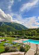 Imej utama Magnific Holiday Home in Piobbico Marche With Pool