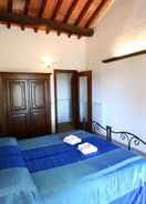 Bilik Elegant Farmhouse in Bagnoregio With Swimming Pool for 10-12 Guests