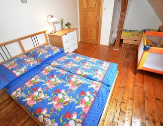 Others 2 Comfortable Holiday Home With Sauna and Billiards, Near the Slopes