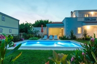 Others Gorgeous Villa in Vrsi With Swimming Pool