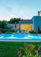 Imej utama Gorgeous Villa in Vrsi With Swimming Pool