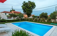 Others 4 Gorgeous Villa in Vrsi With Swimming Pool