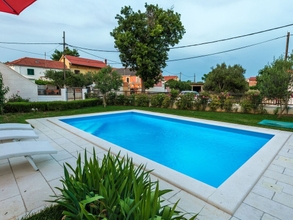 Others 4 Gorgeous Villa in Vrsi With Swimming Pool