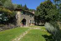 Lainnya Hilltop Villa in Cortona With Private Swimming Pool