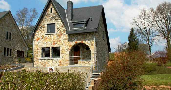 Lainnya Spacious Holiday Home in Grand-halleux Near Vielsalm