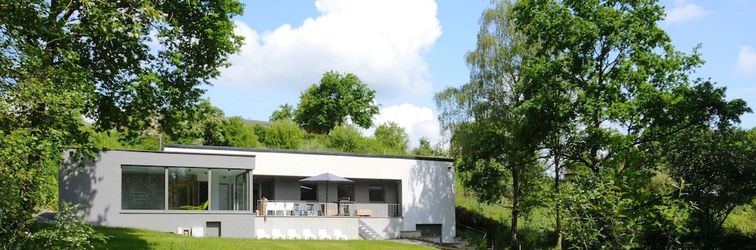 Others Holiday Home in Noiseux With Indoor Pool