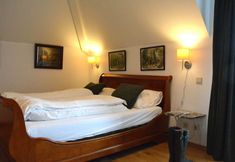Others 7 Beautiful Castle in Freux With Sauna