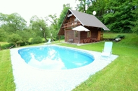 Others Sunlit Holiday Home in Bechyne With Private Pool