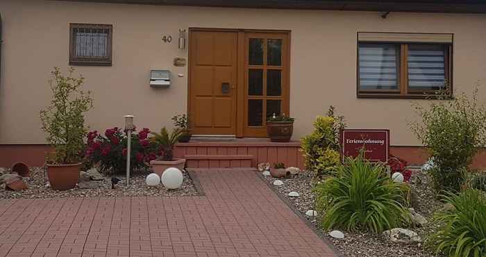 Lainnya Modern Holiday Apartment With Large Garden Near the River Moselle