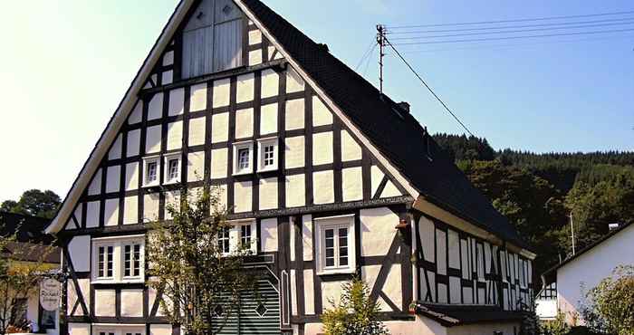 Khác Holiday Home in Kirchhundem-heinsberg With Sauna