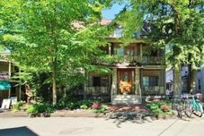 其他 12 Morris 4 2 Bedroom Condo by Redawning