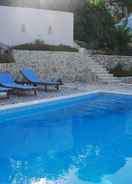 Imej utama Modern Villa in Podgora With Heated Pool