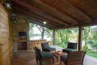 Others Amazing Chalet with Private Garden, Hot Tub, Sauna, Great Location by the River