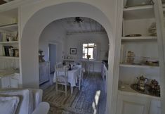 Lain-lain 5 White Home by Mmega