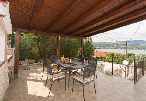 Lain-lain Quaint Holiday Home in Mastrinka With Balcony