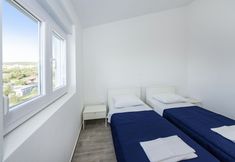 อื่นๆ 4 Apartment With Direct Sand Beach Access