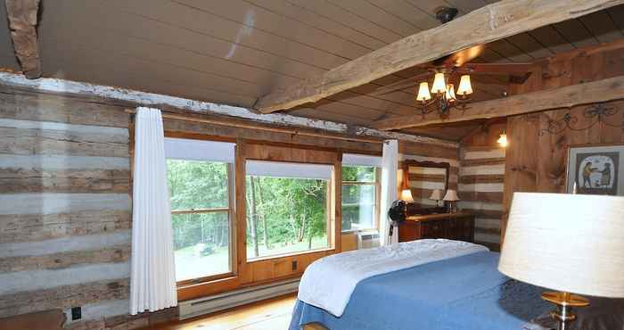 อื่นๆ Pondview Cabin - Log Cabin Retreat