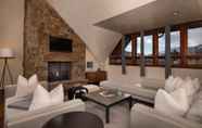 Lainnya 2 Platinum Vail Solaris 3 Bedroom With Den Vacation Rental Set at the Base of the Mountain Just Steps From the Gondola