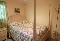 Lain-lain 5 4358 W. Lake Road 3 Bedroom Home by RedAwning